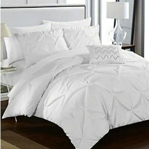 White 4-Piece Duvet Set
